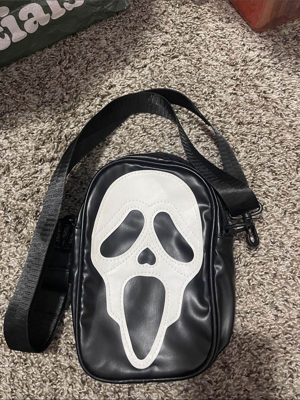 Black Crossbody Bag with White Scream Face Halloween Terror Lightweight